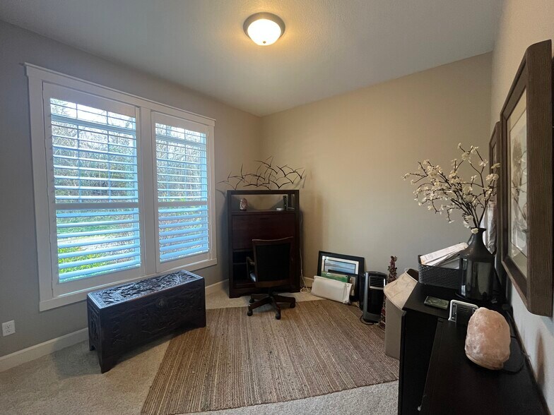 Building Photo - 15116 NE Grantham Rd