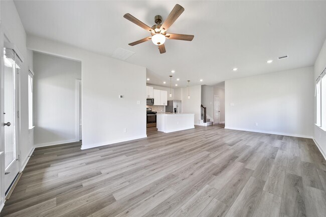 Building Photo - 12107 Willow Holw Ln