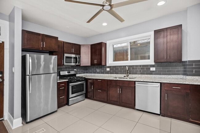 Building Photo - 7958 S Luella Ave