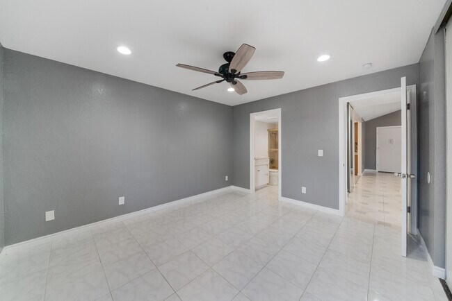 Building Photo - 20702 El Toro Rd