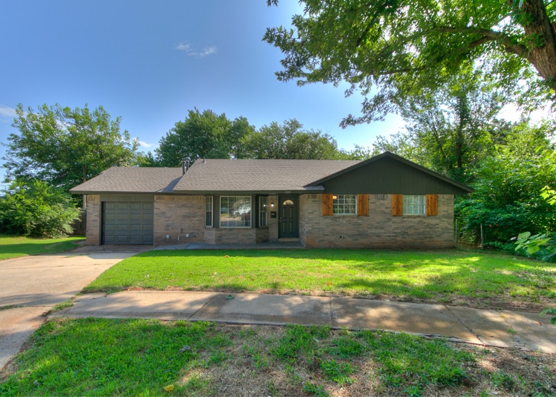 Primary Photo - 1519 Rockridge Ct