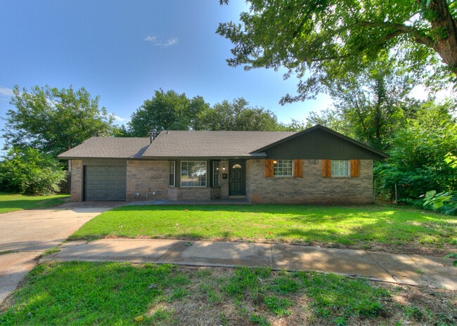 Building Photo - 1519 Rockridge Ct