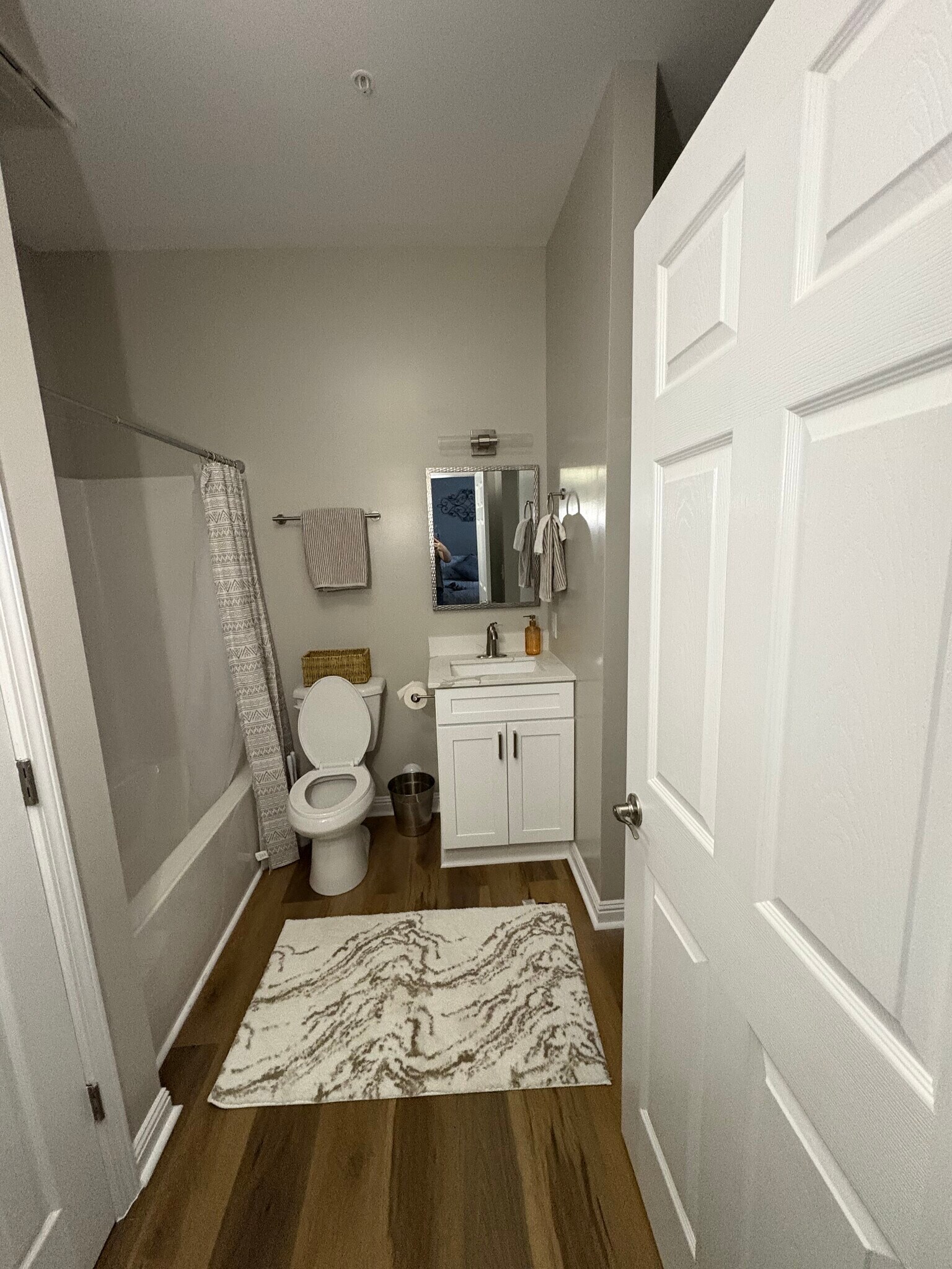 Building Photo - 111 E Main St