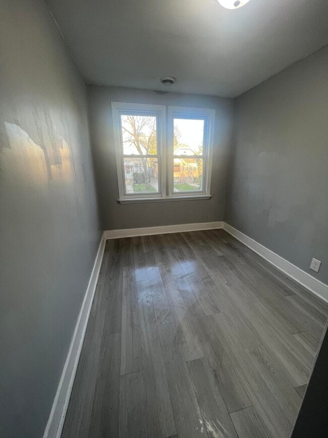 Building Photo - 117 N 60th St