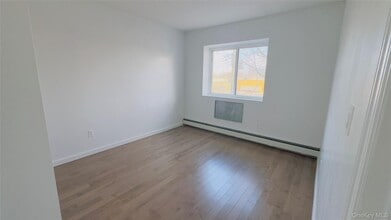 Building Photo - 31-22 60th St