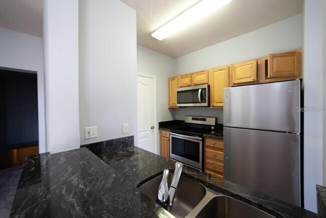 Building Photo - 17920 Villa Creek Dr