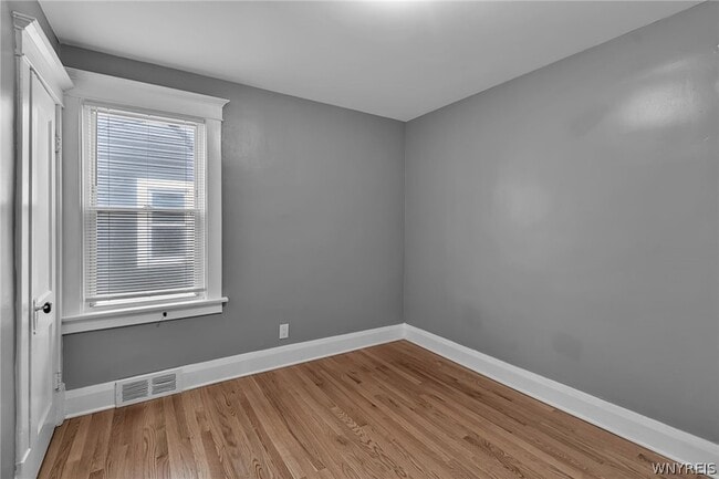 Building Photo - 49 Virgil Ave