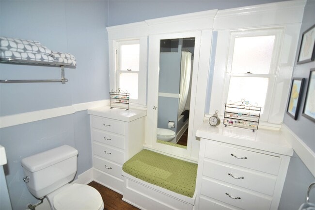 Building Photo - Beautiful Belmont Heights Home with Huge B...