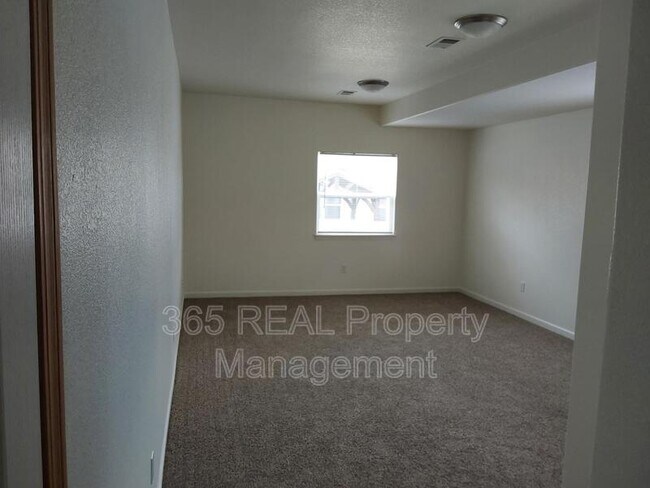 Building Photo - 3212 Barbera St