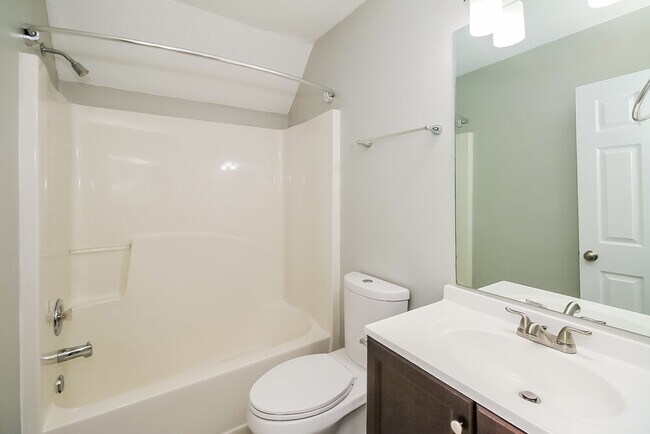 Building Photo - 77 Harbour Town Cove