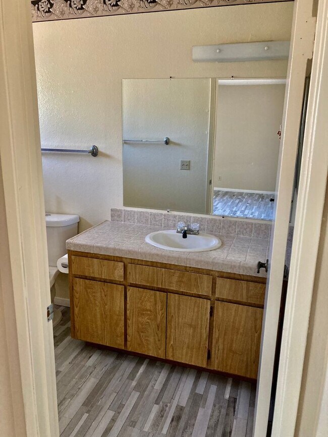 Building Photo - 55 and older 1 Bed, 1 Bath North Park $500...