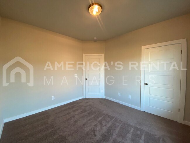 Building Photo - Home for Rent in Weaver AL... Coming Soon!