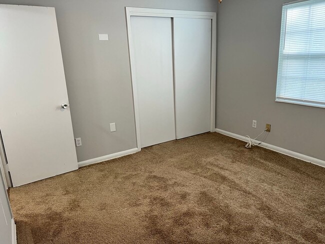 Building Photo - 4903 S 83rd St