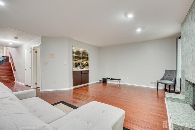 Building Photo - 4506 Stonehedge Rd