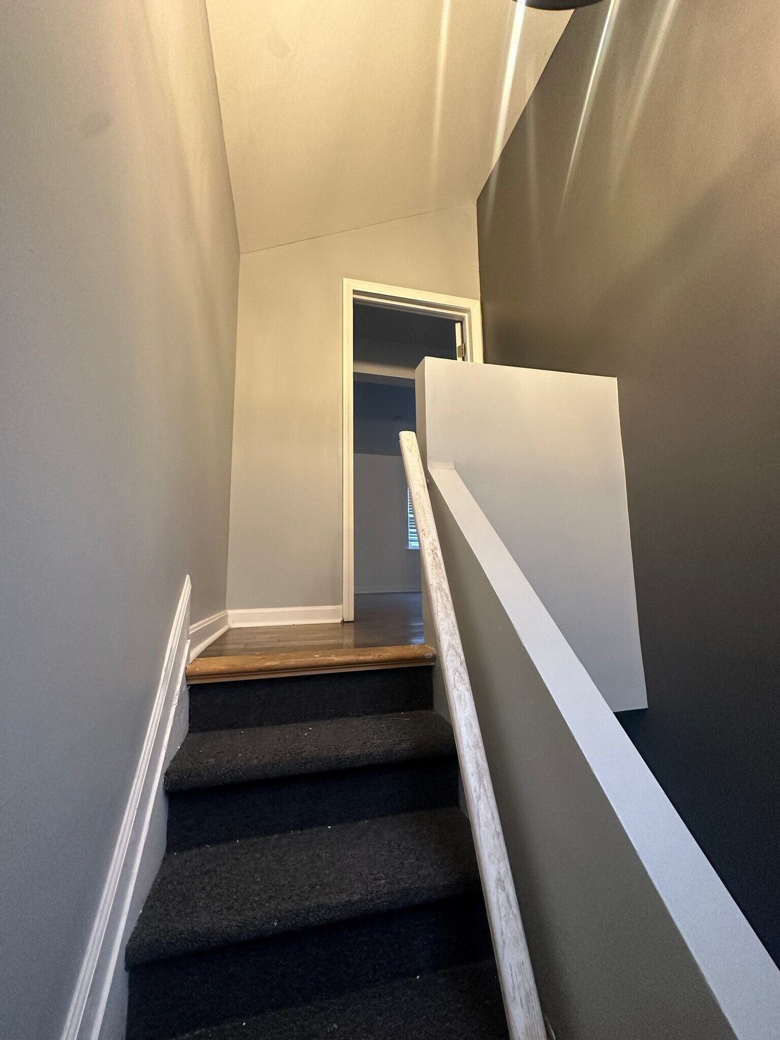 Building Photo - 65 Edgar St