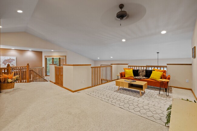 Building Photo - 23679 Dogleg Dr