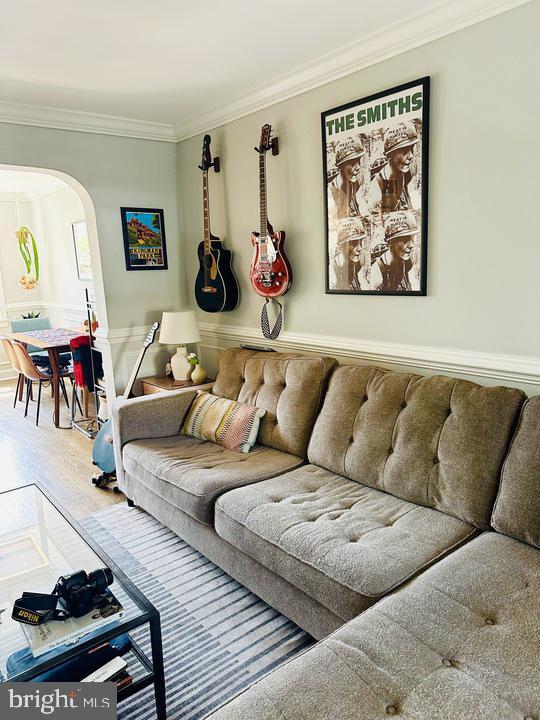 Building Photo - 1911 D St NE