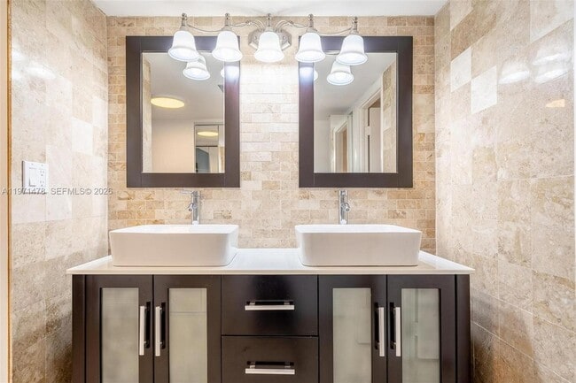 Building Photo - 20347 W Country Club Dr