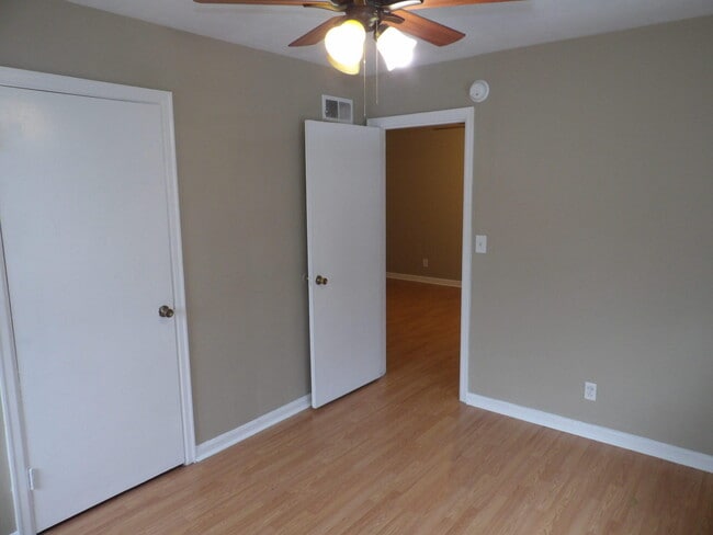 Building Photo - 720 Woodland Ave