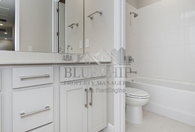 Building Photo - 1129 British Cir