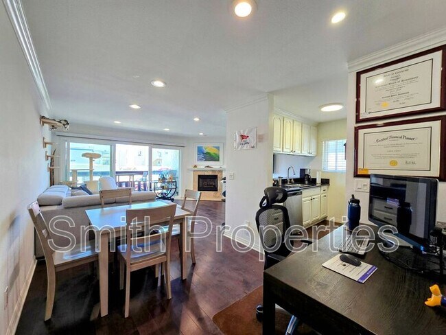 Building Photo - 320 Hermosa Ave