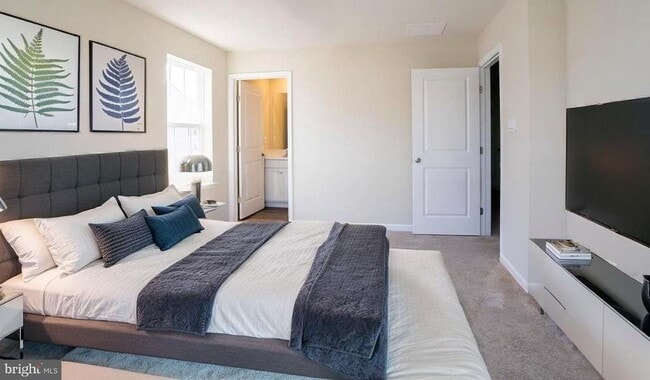 Building Photo - 121 Mazzeo Dr