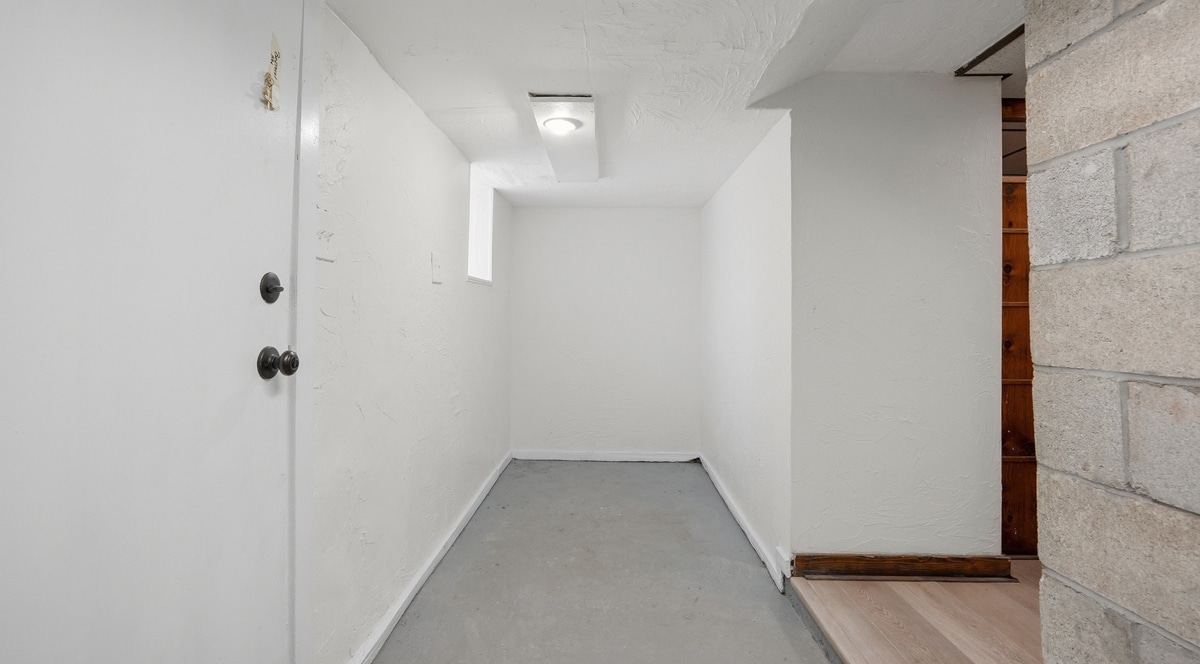 Building Photo - 19 Arnold St