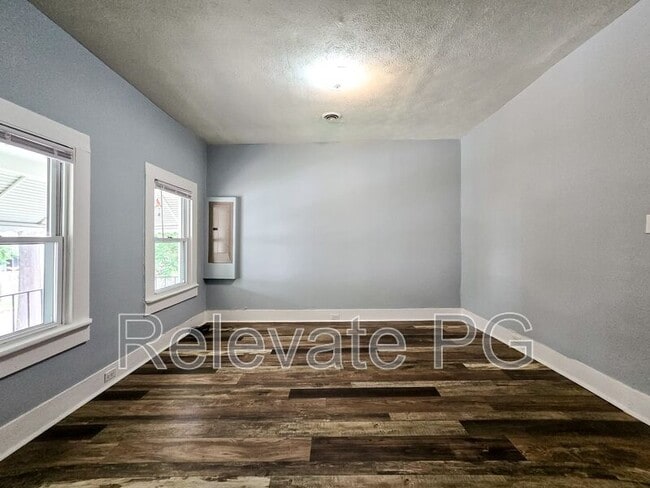 Building Photo - 2602 Perry St
