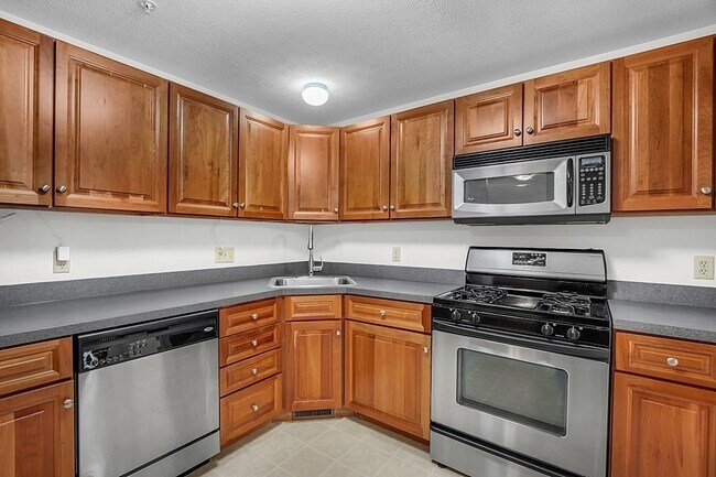 Building Photo - 30 Caspian Way