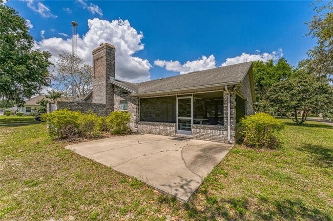 Building Photo - 404 Anderson Dr