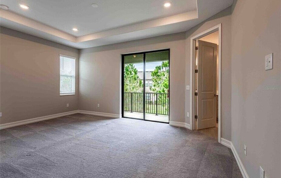 Building Photo - 4655 Almada Ln