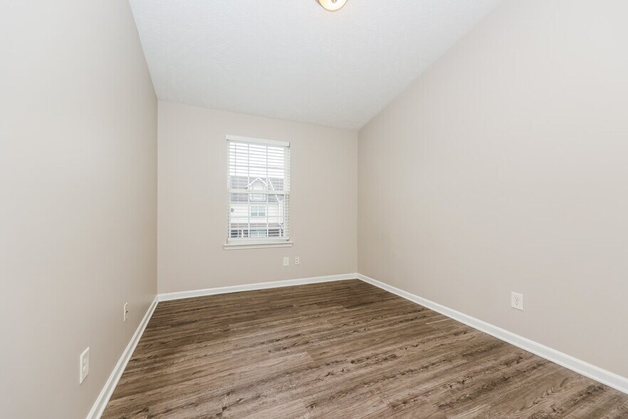Building Photo - 3007 RG Buchanan Dr