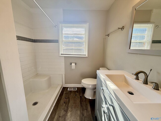 Building Photo - 1576 Hobbs Island Rd SE