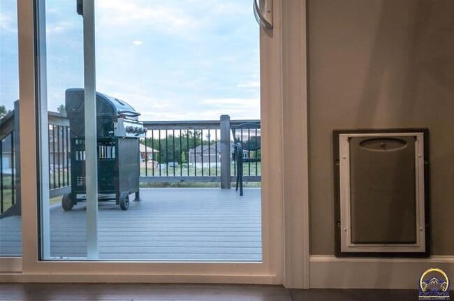 Building Photo - 7616 SW Lowell Ln