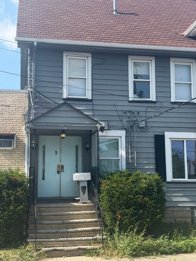 Building Photo - 4438 Pearl Rd