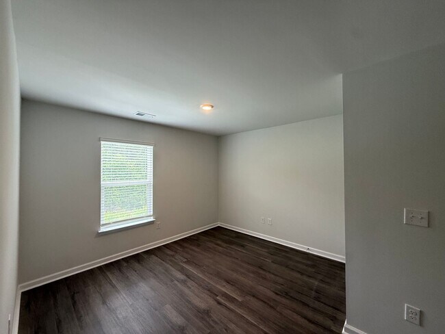 Building Photo - Murrells Inlet - 3 Bedroom / 2.5 Bathroom Home