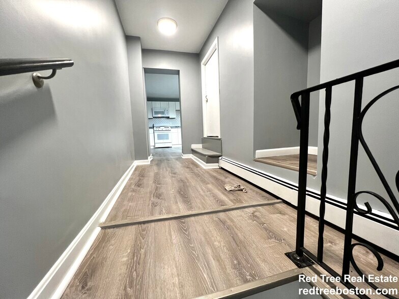 Building Photo - 1 Park St