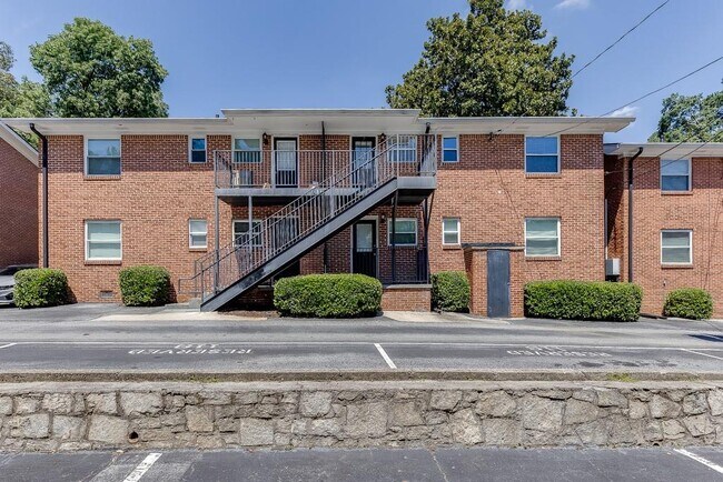 Building Photo - 4282 Roswell Rd NE