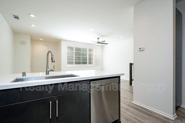 Building Photo - 3395 Campo Azul Ct