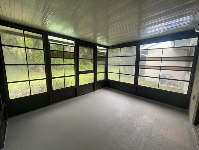 Building Photo - 607 Whispering Pines Blvd