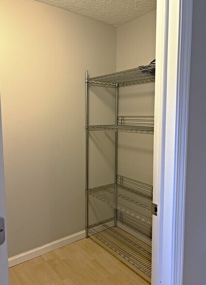 Entry Coat Room/Closet - 6155 Chasewood Pkwy