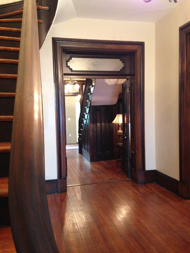 Building Photo - Watt House