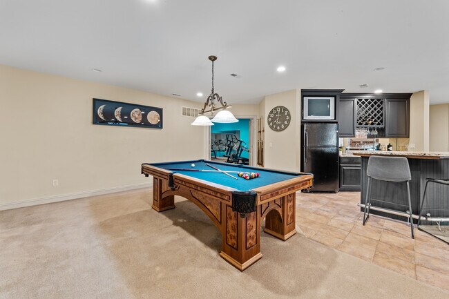 Building Photo - 12932 Sunset Bluff Ct