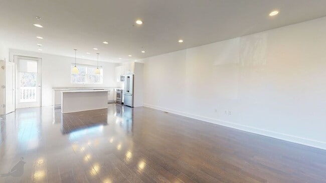 Building Photo - 3306 9th St NE