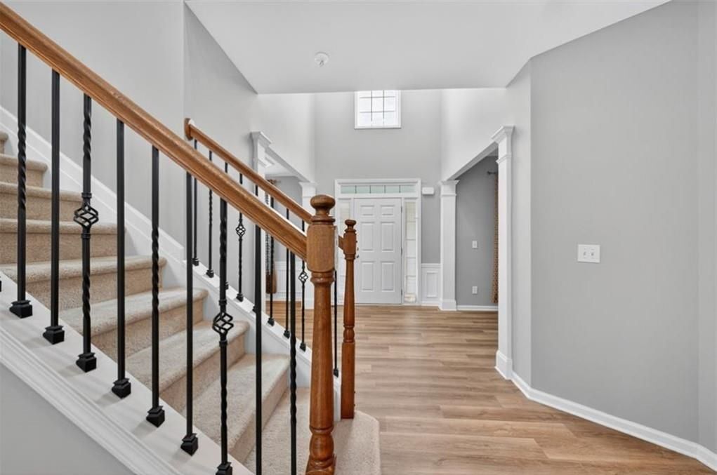 Building Photo - 740 Mayfair Ct