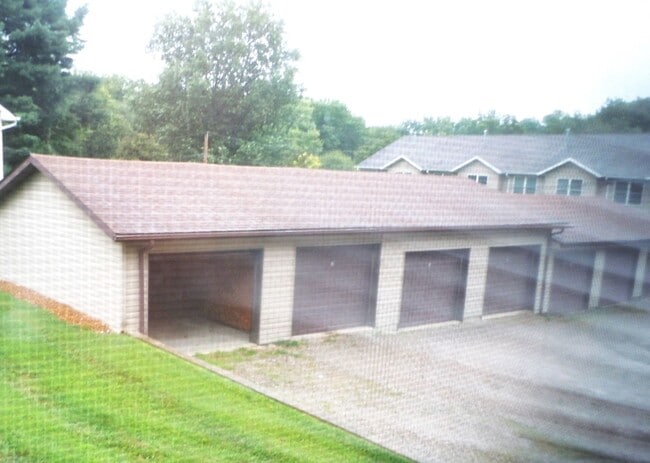 Building Photo - 1811-1817 Parkview