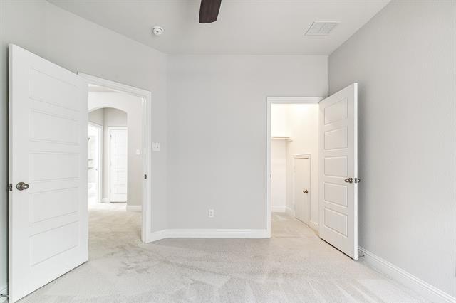 Building Photo - 17652 Sequoia Dr
