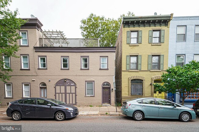 Building Photo - 403 S 23rd St