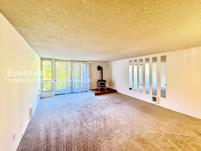 Building Photo - 6260 139th Ave NE