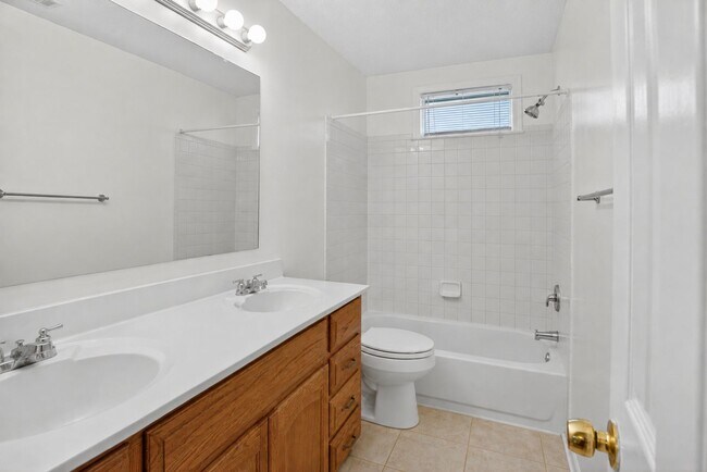 Building Photo - 1304 E 32nd St